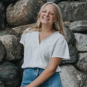 Meet your Posher, Carly